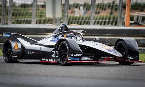 500日產汽車憑借豐富經驗打造第二代電動方程式賽車.jpg