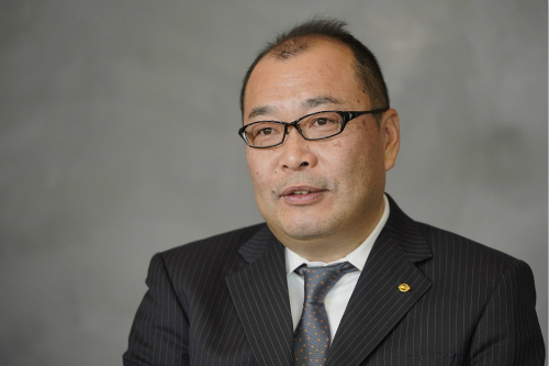 500日產汽車公司高級副總裁、日產汽車中國管理委員會主席、東風汽車有限公司總裁山崎莊平先生_meitu_3.jpg
